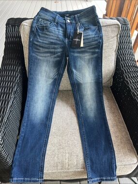 FlamingoBlu Women's Mid-Rise Straight-Leg Jeans in Dark Blue Wash